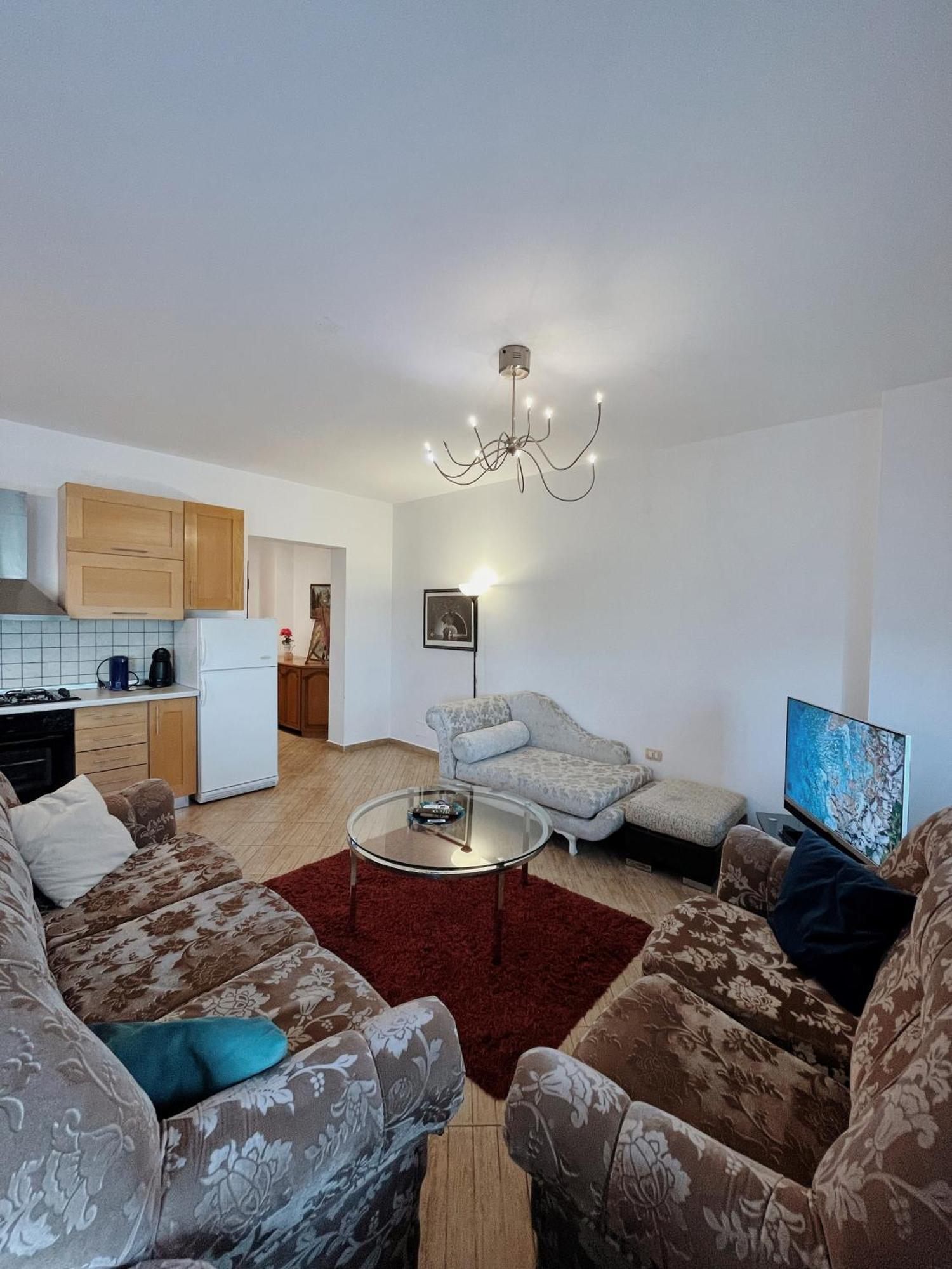 Lovely Apartment تيرانا المظهر الخارجي الصورة